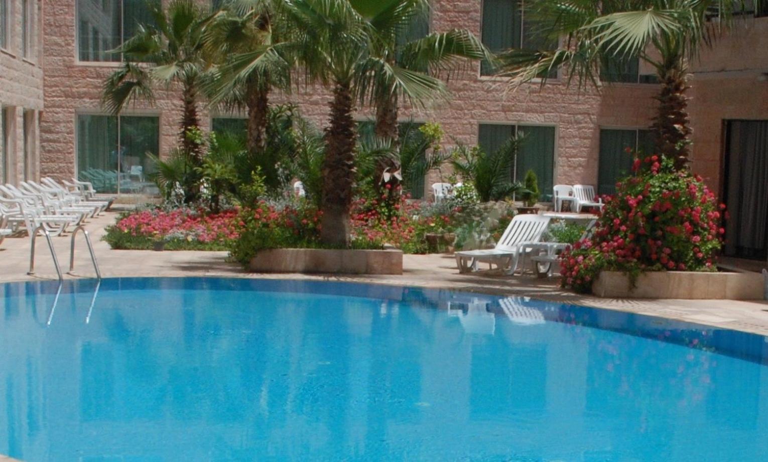 Petra Palace Hotel Wadi Musa Bagian luar foto