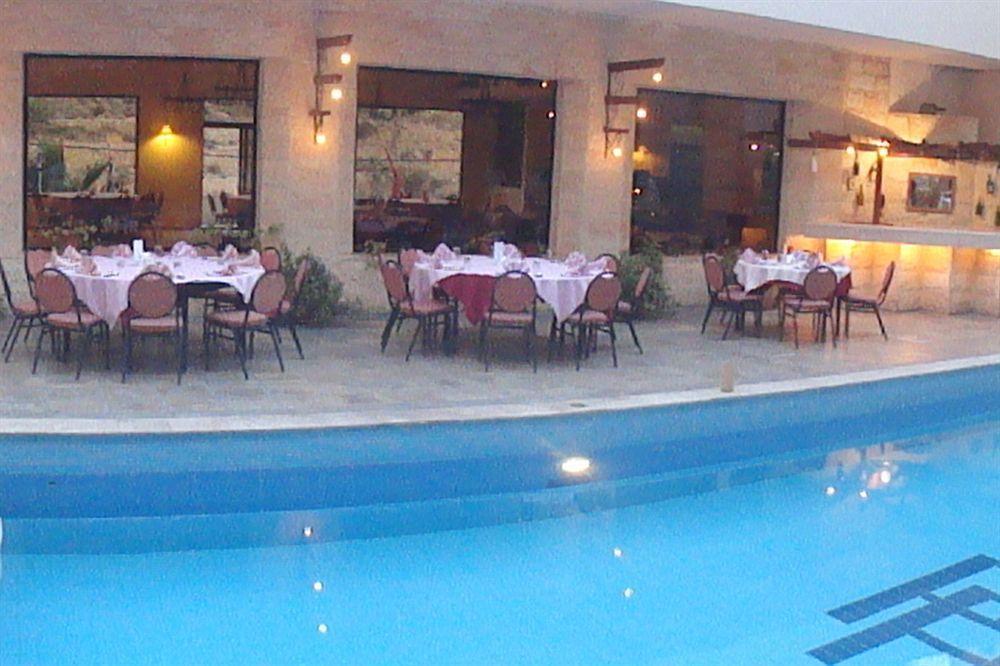 Petra Palace Hotel Wadi Musa Bagian luar foto